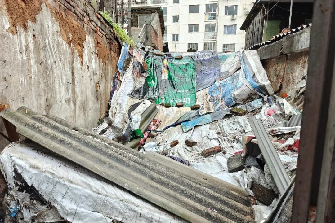 连日暴雨致房屋坍塌事故，灾后房屋检测需要重视起来