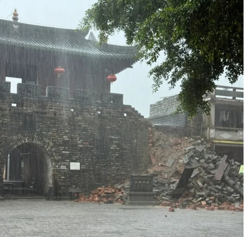 深圳一古城城墙坍塌，为何大众不相信“是连续暴雨所致”？